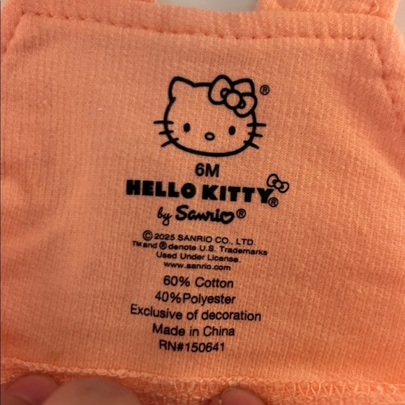 Hello Kitty Sanrio 2 pc. Bundle Jumpsuit & Bodysuit Size 6 months - Picture 6 of 7